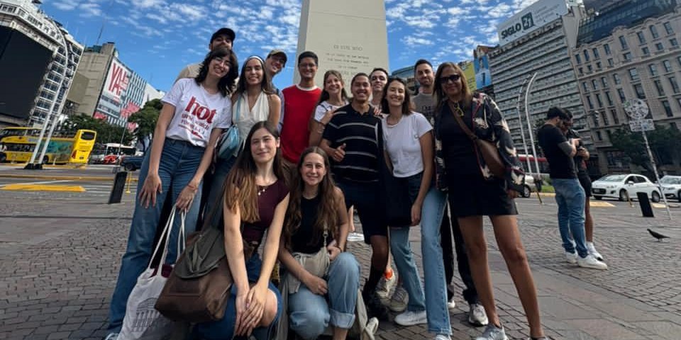 Walking Tour Literario frente al Obelisco